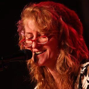 Eddi Reader - Height, Bio, Wiki, Family, Birthplace, Networth & More