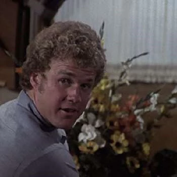 Reb Brown - Height, Bio, Wiki, Family, Birthplace, Networth & More