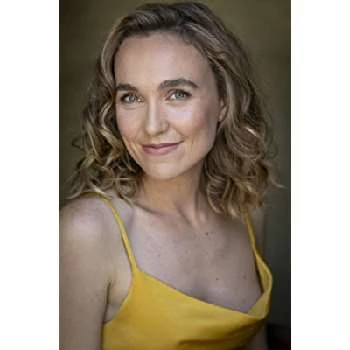 Rebecca McFadzien - Age, Bio, Birthdate, Family, Networth & More