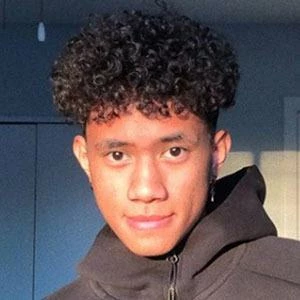 Iry Recaro - Family, Bio, Birthday, Family, Income & More