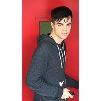 Reid Ewing - Wiki, Family, Bio, Birthdate, Networth & More