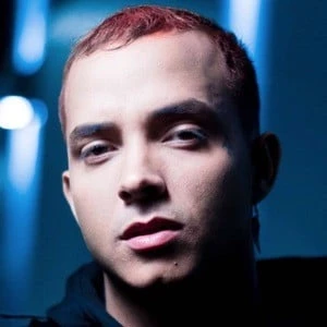 Sixto Rein - Wiki, Bio, Networth, Birthdate, Family & More