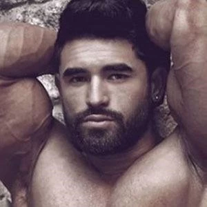 Alexander Rendón - Wiki, Bio, Birthdate, Networth, Family & More