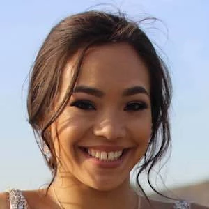 Alyssa Renee - Wiki, Bio, Networth, Birthdate, Family & More