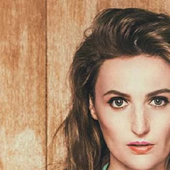 Reni Jusis - Height, Bio, Wiki, Family, Birthplace, Networth & More