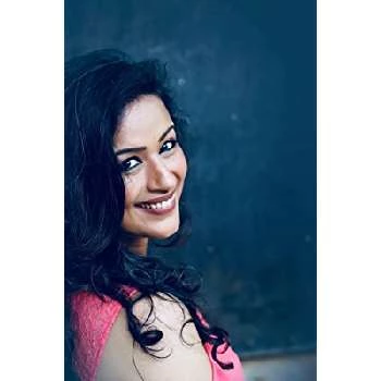 Renita Kapoor - Age, Bio, Birthdate, Family, Networth & More