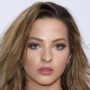 Ashley Resch Biography