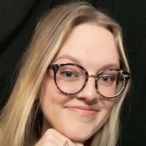 Restful Rambles - Wiki, Bio, Networth, Birthdate, Family & More