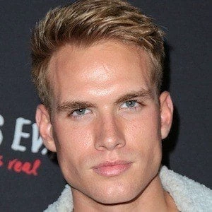 Austin Rhodes Biography