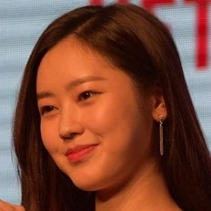 Choi Ri - Height, Bio, Wiki, Family, Birthplace, Networth & More