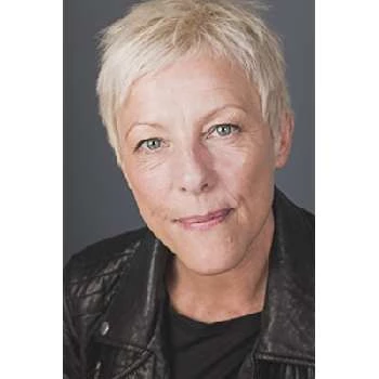 Ri Richards - Age, Bio, Birthdate, Family, Networth & More