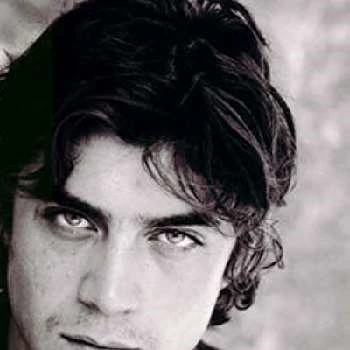 Riccardo Scamarcio Biography