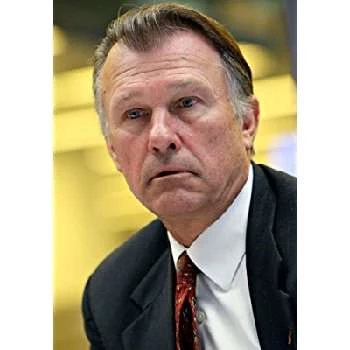 Richard M. Kovacevich - Age, Bio, Birthdate, Family, Networth & More