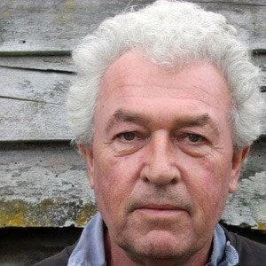 Gavin Richards Biography