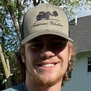 Zach Richert - Networth, Biography, Birthdate, Family & More