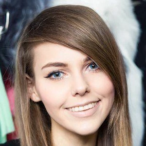 Alina Rin Biography