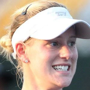 Alison Riske Biography