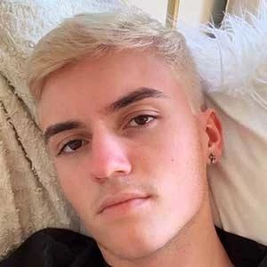 Dylan Robbins - Age, Bio, Birthdate, Family, Networth & More