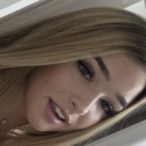 Whitney Robbins - Bio, Networth, Family, Age, Birthdate & More