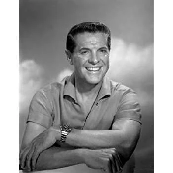 Robert Cummings - Adderess, Bio, Birthdate, Family, Wiki & More