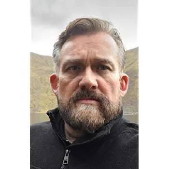 Robert Hollocks Biography