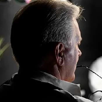 Robert J. Smith - Age, Bio, Birthdate, Family, Networth & More