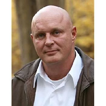 Robert Nolan Clark Biography