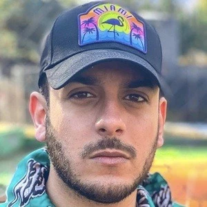 Robert PG - Profession, Biography, Birthdate, Family, Wiki & More