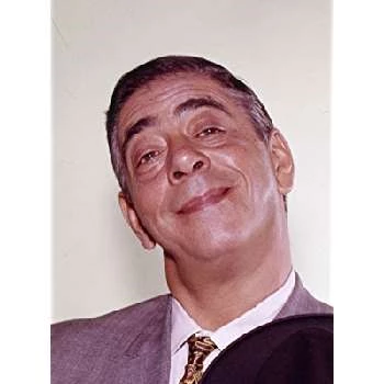 Robert Strauss Biography