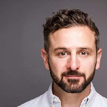 Roberto Cavazos Biography