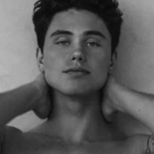 Finn Roberts - Age, Bio, Birthdate, Family, Networth & More