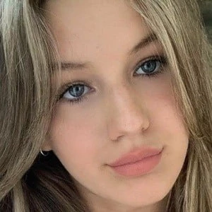 Penelope Robin - Age, Height, Birthdate, Family, Wiki & More