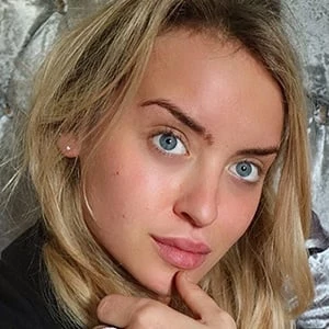 Daisy Robins - Adderess, Bio, Birthdate, Family, Wiki & More