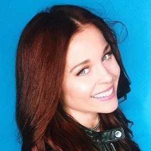 Erin Robinson Biography