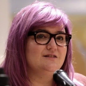 Joanna Robinson - Networth, Biography, Birthdate, Family & More