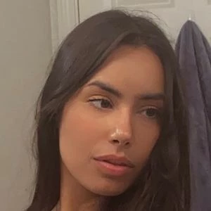 Robloxthotty - Adderess, Bio, Birthdate, Family, Wiki & More