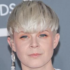 Robyn - Wiki, Bio, Birthdate, Networth, Family & More