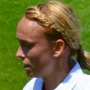 Stephanie Roche Biography