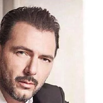 Rodrigo Abed Biography