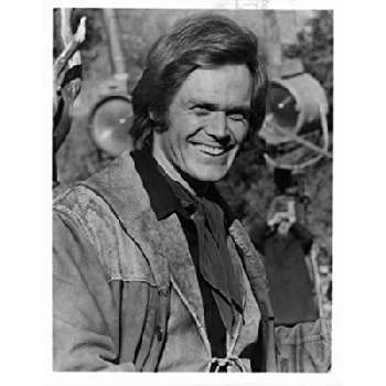 Roger Davis Biography