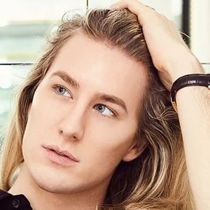 Carlo Alberto Maccan Romanoff - Income, Birthday, Family, Bio, Networth & More