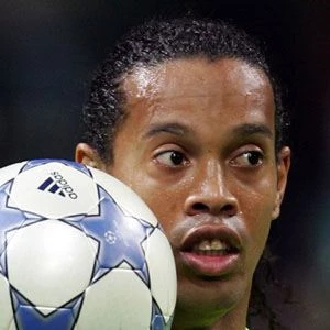 Ronaldinho Biography