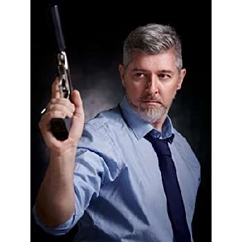 Ronin Traynor Biography