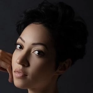 Harmonia Rosales Biography