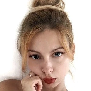 Veronika Rosandic Biography