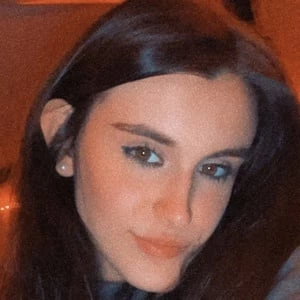 Maggie Roscher - Family, Bio, Birthday, Family, Income & More