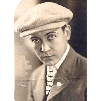 Roscoe Ails Biography