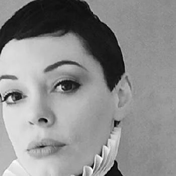 Rose McGowan - Age, Height, Birthdate, Bio, Family, Networth & More