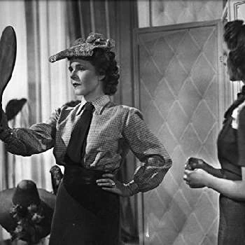 Rosl Dorena - Age, Bio, Birthdate, Family, Networth & More