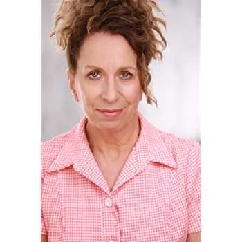 Roslyn Cohn - Biography, Birthday, Wiki, Family, Networth & More